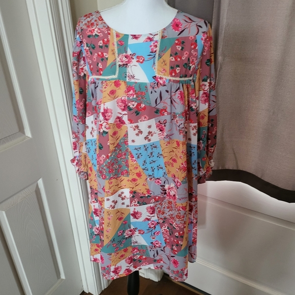 Umgee Dress Floral Pattern Size 2X - Picture 14 of 16